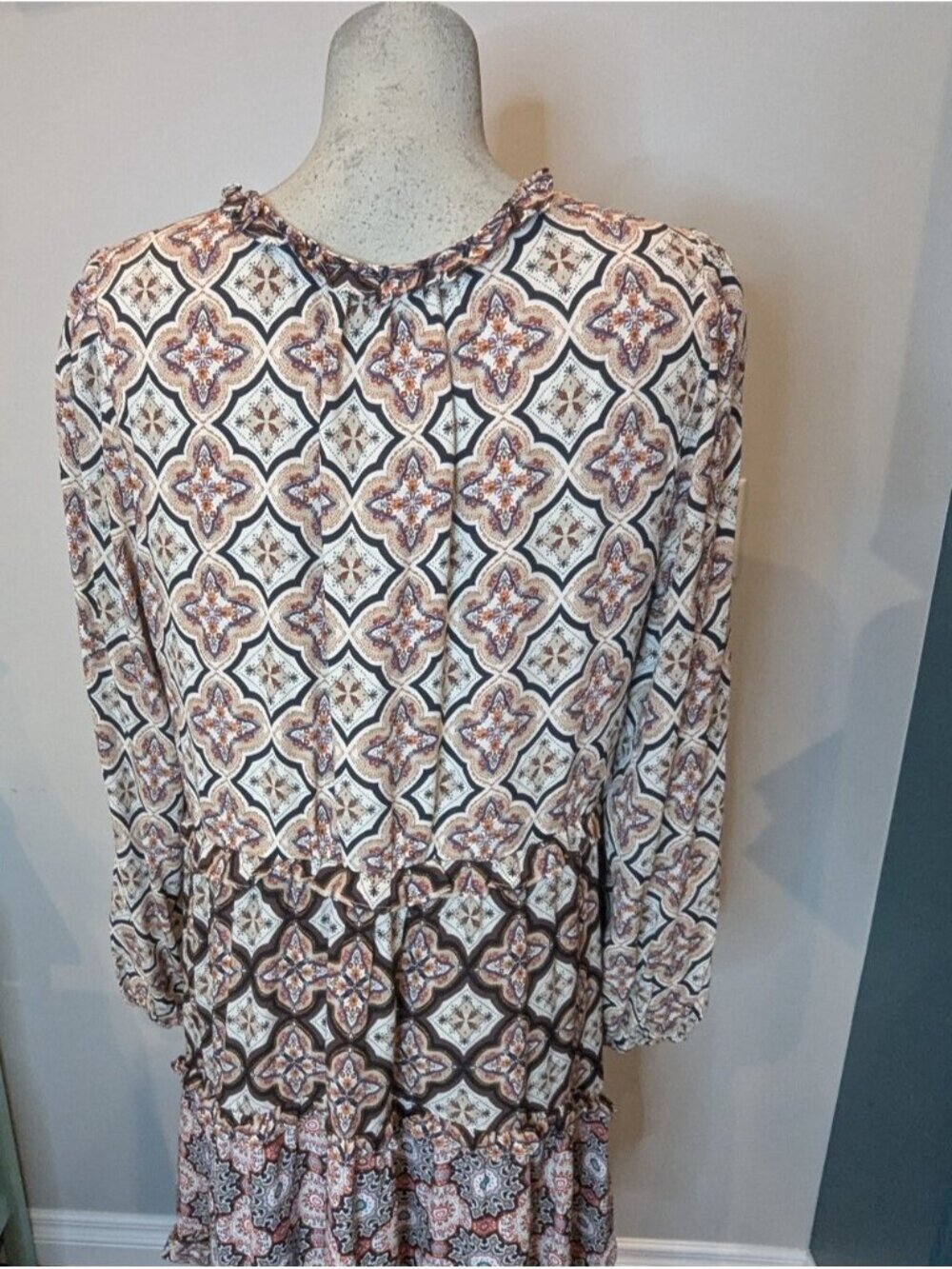 Anthropologie Tiered V-Neck Mini Dress Like new Loose boho Comfy Dress Size  L - Picture 4 of 16